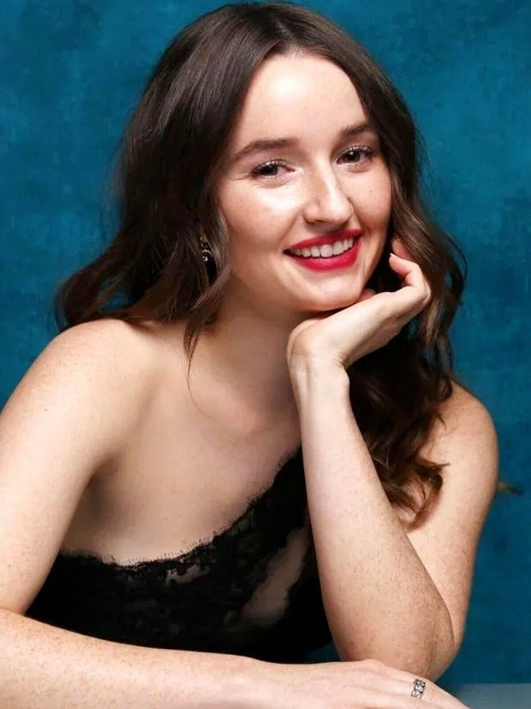 Kaitlyn Dever 8.5 x 11 Candid Color Photograph Art Print Photo Picture Collectibles:Photographic Images:Photographs Style Your Walls